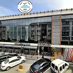 Sapko Airport Hotel