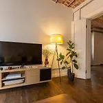 Renovated Apartment At The Heart Of Istanbul With Huge Terrace