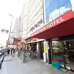 Istanbul Box Hotel