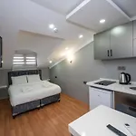 Taxim Sunpera Suites