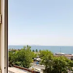 Boutıque California Hotel