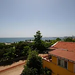 Boutıque California Hotel