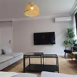 Brand New Luxuries 3-Bedrooms Apartment In The Center