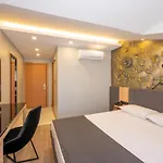 Grand Palace Hotel