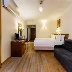 Golden Crown Hotel