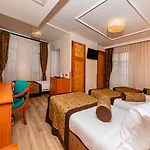 Santa Ottoman Hotel