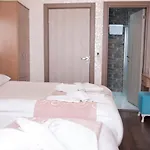 Hotel Megaron