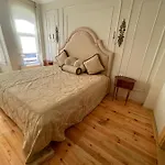 Fatih Balat Tarihten Nezih Sik Ev