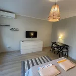 Apt W/ Balcony In Center,5 Mn Walk To Istiklal