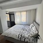 Zeytinburnu Merkezi Konumda, Sifir Daire & Esyalar