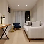 Gleam Collection Hotel