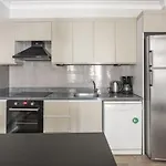 Central And Refreshing Flat In Beyoglu