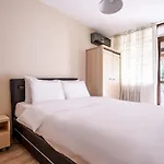 Flat With Sea View Near Uskudar Ferry Station