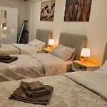 1 Min To Metro, Cosy Flat For 8 Guests, 2Nd Floor