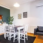 Apartment With A Panoramic Bosphorus View