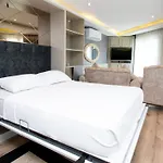 Bueyuek Hamit Apart Suite