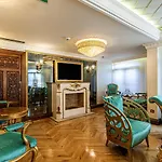 Charming Studio In Historic Mansion In Beylerbeyi
