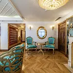 Charming Studio In Historic Mansion In Beylerbeyi