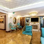 Charming Studio In Historic Mansion In Beylerbeyi