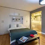 Splendid Flat With Excellent Location In Beyoglu