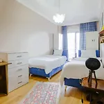 Peaceful Flat With Adalar View, Balcony And Terrace In Maltepe