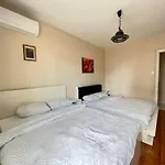 Spacious And New Family Apartment