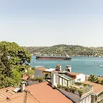 Bosphorus View Flat With Terrace In Arnavutkoy