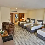 Cumbali Plaza Hotel