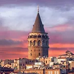 Cumbali Plaza Hotel