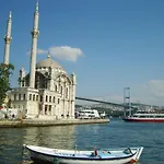 Bosphorus Seaview Flat & Alexa Smart Home By Summitvista