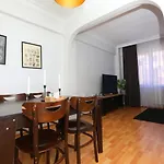 Stylish And Convenient Apartment In Sisli