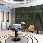 Modern Apartment With On-Site Gym And Spa