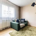 Minimalist Flat 5 Min To Taksim Square