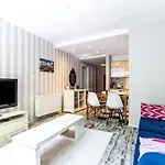 Flat W Garden 10 Min To Bull Statue In Kadikoy