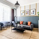 2Br - 1 Min Taksim Sq Istiklal Avenue In Beyoglu