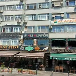 Alamgir Tours And Apartments