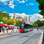 Eyfel Hotel