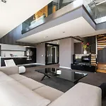 Vernazza Suites
