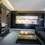 Vernazza Suites