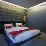 Vernazza Suites