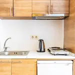Convenient Flat 10 Min To Taksim And Citys Mall