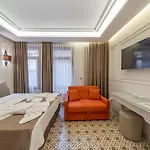 Pera Luna Premium Hotel