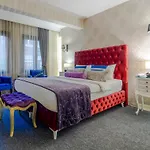 In Pera Boutique Hotel