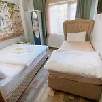 Armıs Hostel