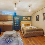 Taksim Wonder Suites