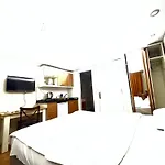 Green Sophia Suite