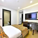 Ghan Hotel