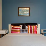 Central 3-Bedroom Flat