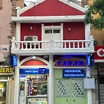Hamam Hostel 1469