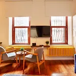Stylish Flat Near Istiklal Street